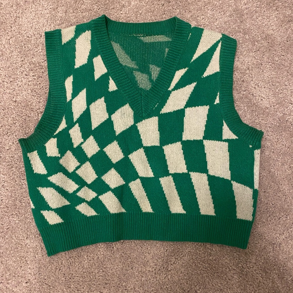 cropped checkered green sweater vest, S